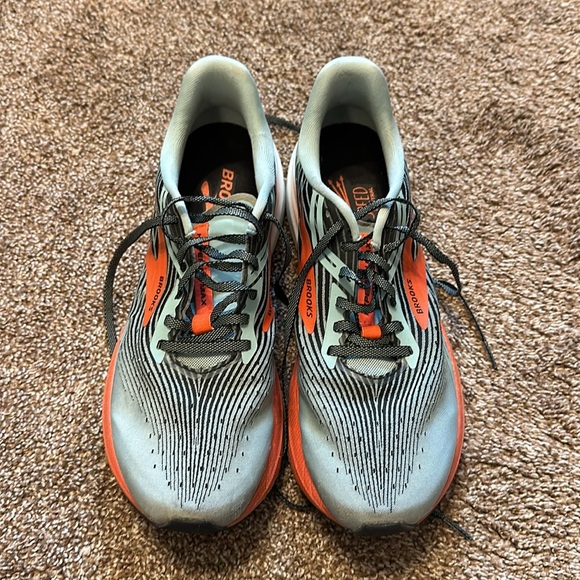 Brooks Hyperion Max 10.5 - Picture 2 of 5